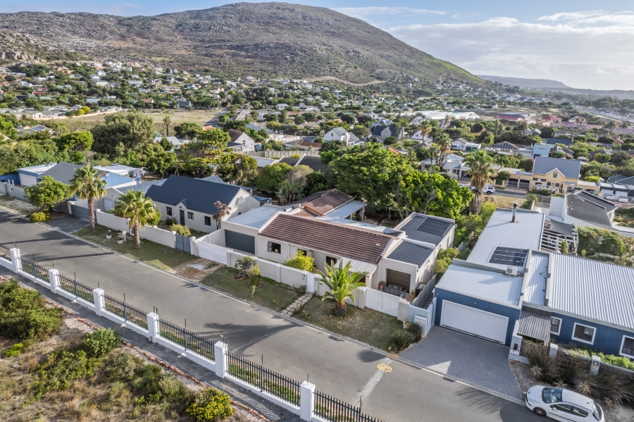 3 Bedroom Property for Sale in Capri Western Cape